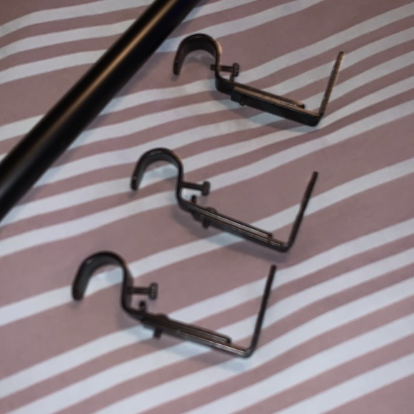 Curtain rod - Picture 6 of 7